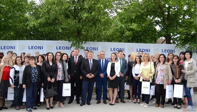 leoni1-1